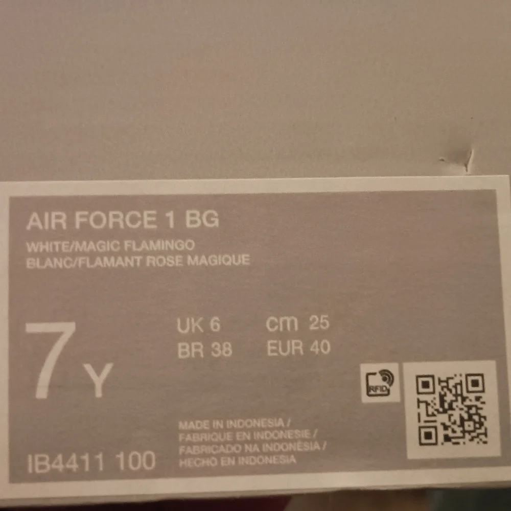 Nike Air Force 1 Low White Pink Sneakers BRAND NEW WITH BOX NO LID - Picture 7 of 7